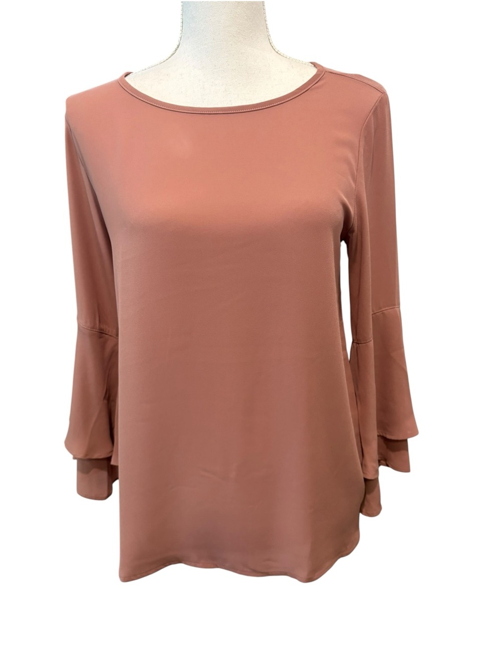 Loft Lightweight Scoop Neck Ruffle Sleeve Blouse.  Size XS